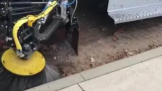 VT652 vacuum street sweeper leaf sweeping