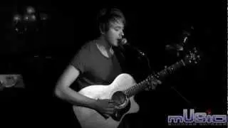 joe robinson - Adelaide (acoustic)  live at proud camden