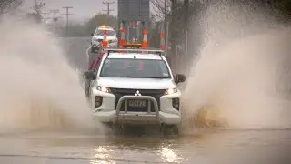 🍊 ORANGE WARNING Rain brings surface flooding to Tasman region