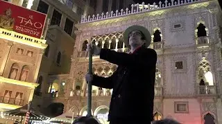 The singing gondolier in Las Vegas