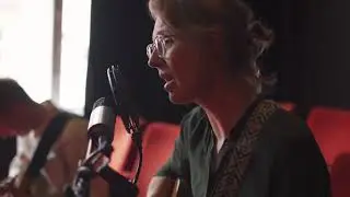 Anna Scharling - Morgenr&oslash;den (Livesession)