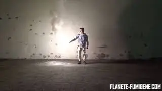Planete-fumigene.com : Mister Light 2 Blanc - Torche/Feu &agrave; Main Blanc -