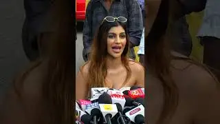 நிறைய மீம்ஸ் போடுறாங்க ! அன்புக்கும் பாசத்துக்கும் நன்றி #yashikaanand #trindingshorts #shorts
