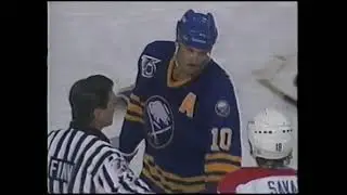 Denis Savard vs Dale Hawerchuk 1992/4/12