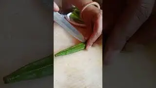 ASMR vegetable cutting|okra slitting Sound #food #asmr #foodie #indianfood #shorts #indiankitchen