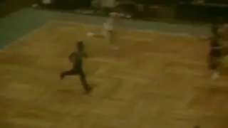 TDIH: Bill Sharman Knocks Down a One-Handed Long Distance Shot in 1957 All-Star Game