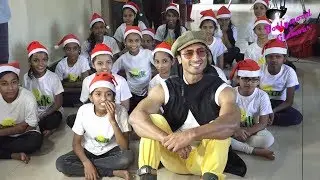 Vidyut Jamwal Turns Santa And Celebrates Christmas With NGO Kids At Smile Foundation