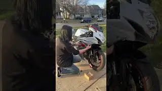 How To Install Frame Sliders #gsxr