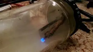 Hydrogen flame in a chlorine atmosphere