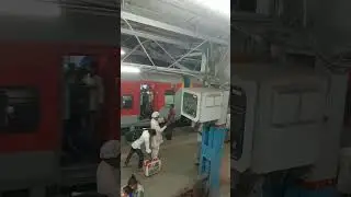Amarnath Super Fast Express #indiarail #railfan #wap7 #indianrailways #youtube