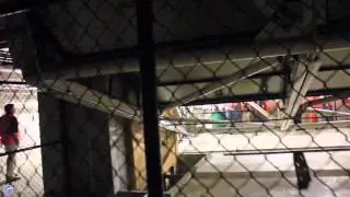 Underneath Houdini's Great Escape [Vekoma Madhouse]