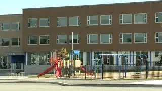 School&rsquo;s separation of students by gender stirs controversy