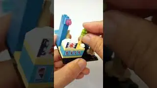 Japanese Street Market: Ice Cream Shop - Offbrand Lego Mini Bricks Build
