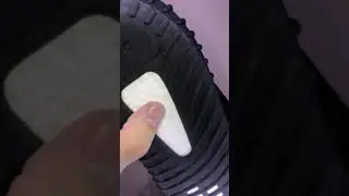 Adidas Yeezy Boost 350 v2 Bred