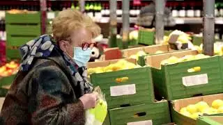 Food prices hit record high in March, U.N. agency says