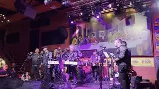 SIN PALABRAS ,JULIO CORTESY SU CORTE  EN VIVO LA TOPA TOLONDRA