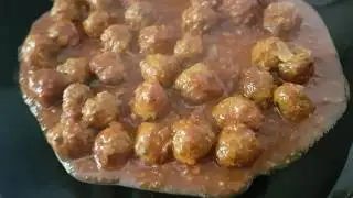 شهيوات ام وليد الذ طاجين الكفتة بصلصة ||| Oum  Walid Boulettes de viande à la sauce tomate