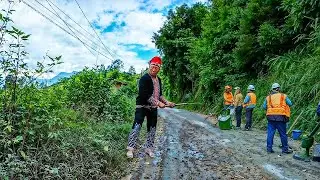 From Weeds to Joy: The Village Turns Roadside Cleaning into a Celebration