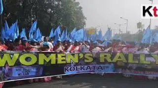 Women hawkers rally from Shahid Minar to RSM Sq to celebrate 50 years of hawkers movement