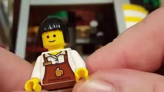 Lego Expert Modular 10255 Assembly Square Review