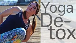 Vinyasa Flow Yoga Detox (40-min)