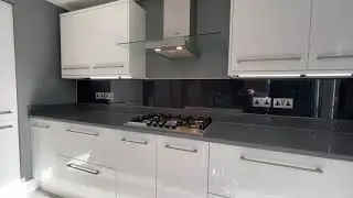 Grey Toughened Mirror Splashback by &reg;CreoGlass, www.creoglass.co.uk