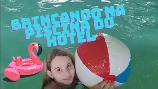Piscina no hotel Holliday inn Cedar Rapids
