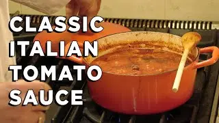 Classic Italian tomato sauce recipe - How to make a classic Italian tomato sauce
