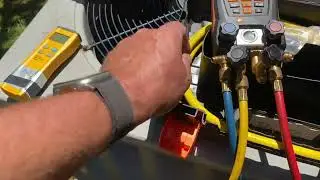 Центральная система кондиционирования Rheem R22 не охлаждает: низкий уровень хладагента