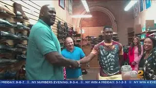 Shaq Helps Teen Buy Size 18 Shoes
