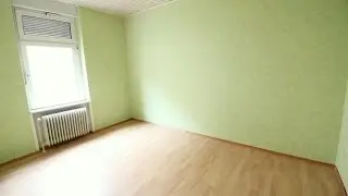 ac | 3 Zimmer Erdgeschosswohnung in LU-Friesenheim mit Innenhof und kleinem Garten