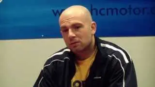 Petr &Scaron;achl před utk&aacute;n&iacute;m se &Scaron;umperkem 18. 3.  2014
