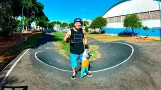 Surfskate Simulador de Surf na Pumptrack do Centro de Esportes Radicais no Bom Retiro, em S&atilde;o Paulo.