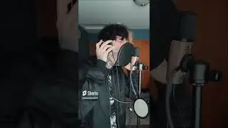 Singing high notes isn&rsquo;t hard, THIS is. #singing #linkinpark #singer #vocalist #deepvoice #emo