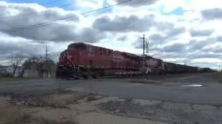 CSX 482 w/ YN2 SD70MAC meets manifest with CP power at Chicago Heights 10/28/12 (HD)