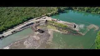 Chantier de restauration du lit de l'Isère en Combe de Savoie
