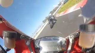 Onboard Ducati Panigale 1299S chasing Ducati Panigale 1299S - Circuit de Barcelona-Catalunya