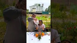 Две сестры очень мило подшучивают друг над другом 🍊🍍🍫🍉👶🏻&hearts;️👴 #шорты #мило