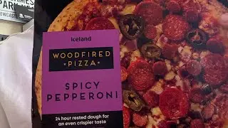 #icelandfoods woodfired spicy pepperoni pizza 