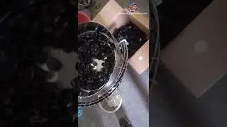 Pepper bottle plastic cover cap vibration sorting bowl vibrating sorter machine