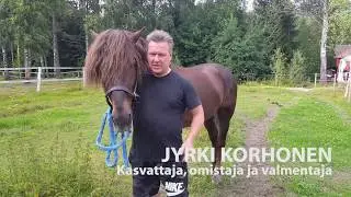 Ravikuningas K&ouml;ppinen taustajoukkoineen asialla Lohjan raviradan s&auml;ilytt&auml;misen puolesta!