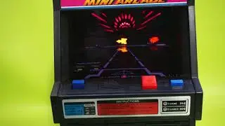 COSMIC CLASH MINI ARCADE GAME TOMY 1980S