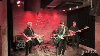 Alexander Dolgov & The Helluva Band  