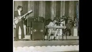 #MichaelHenderson playing Bass Guitar professionally age 18  LIVE at Londons Talk o' The Town