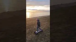 @Propel Endeavor GT #electriclongboard #longboard #djineo2 #skullcandycrusher #goldenhour