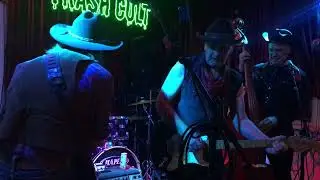 DEAD CLAMPETS - Bad Little Woman -@Trash Cult, Bendigo. - 16/1/2026