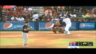 Yamaico Navarro le da la delantera a su equipo / Tigres del Licey / FINAL LIDOM 2015-2016