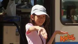 Soccer Ball Kick To The Face   : 2018 New Gags Pranks