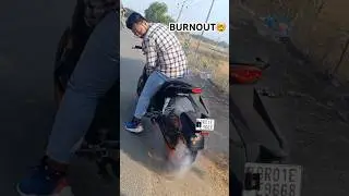 KTM DUKE BURNOUT🤯TYRE BLAST #burnout #duke #ktm #duke390 #duke250 #stunt