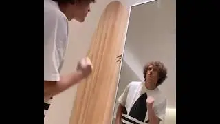 David Luiz rock paper scissors with mirror, ...WTF ?